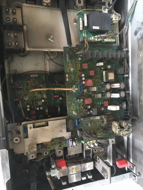 سرویس و راه اندازی درایو 160 کیلووات اشنایدر آلتیوار ATV71HC16N4
